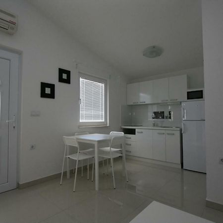 Apartmani Popovic 宁 外观 照片