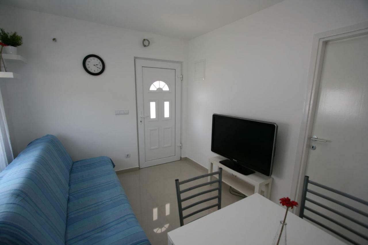 Apartmani Popovic 宁 外观 照片