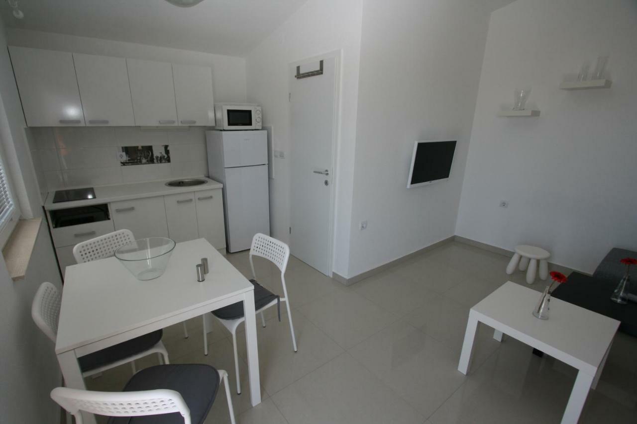 Apartmani Popovic 宁 外观 照片