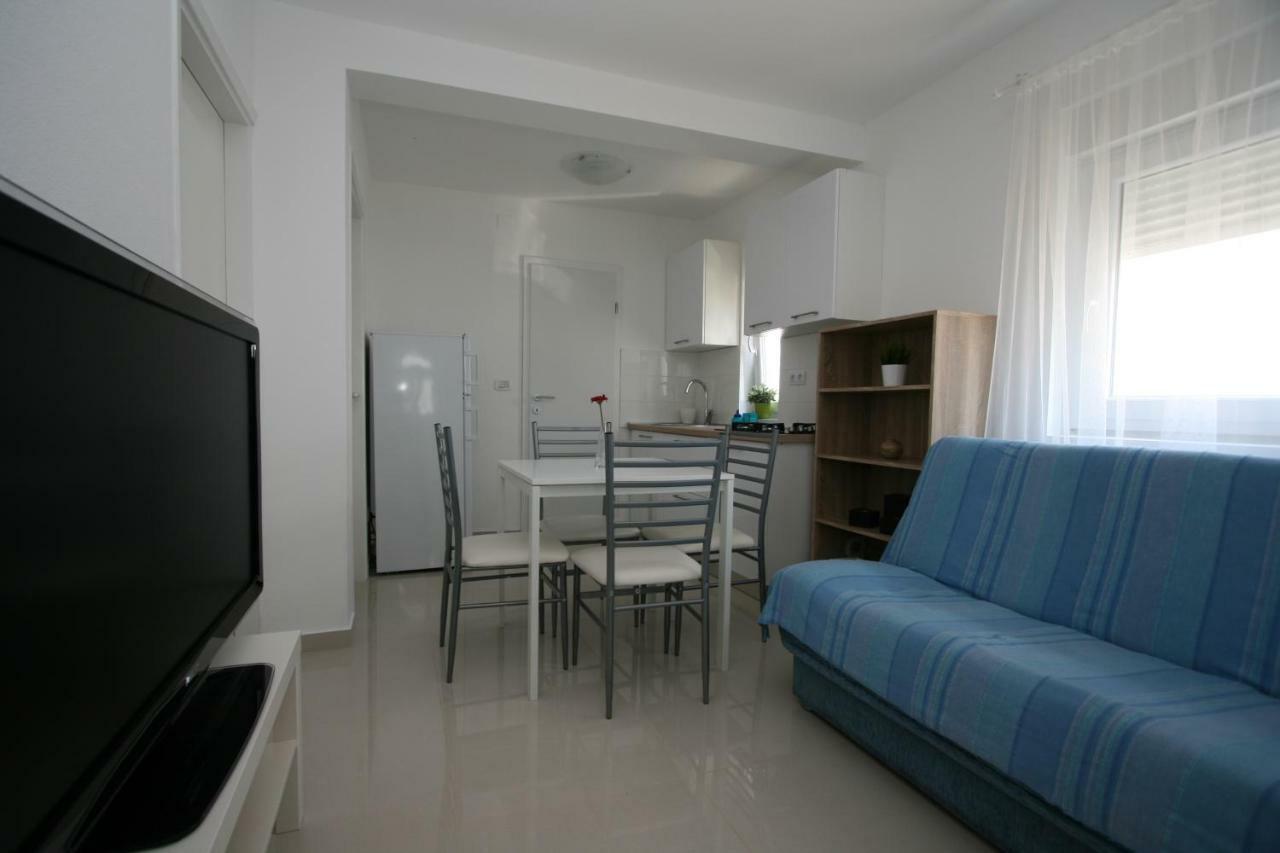Apartmani Popovic 宁 外观 照片